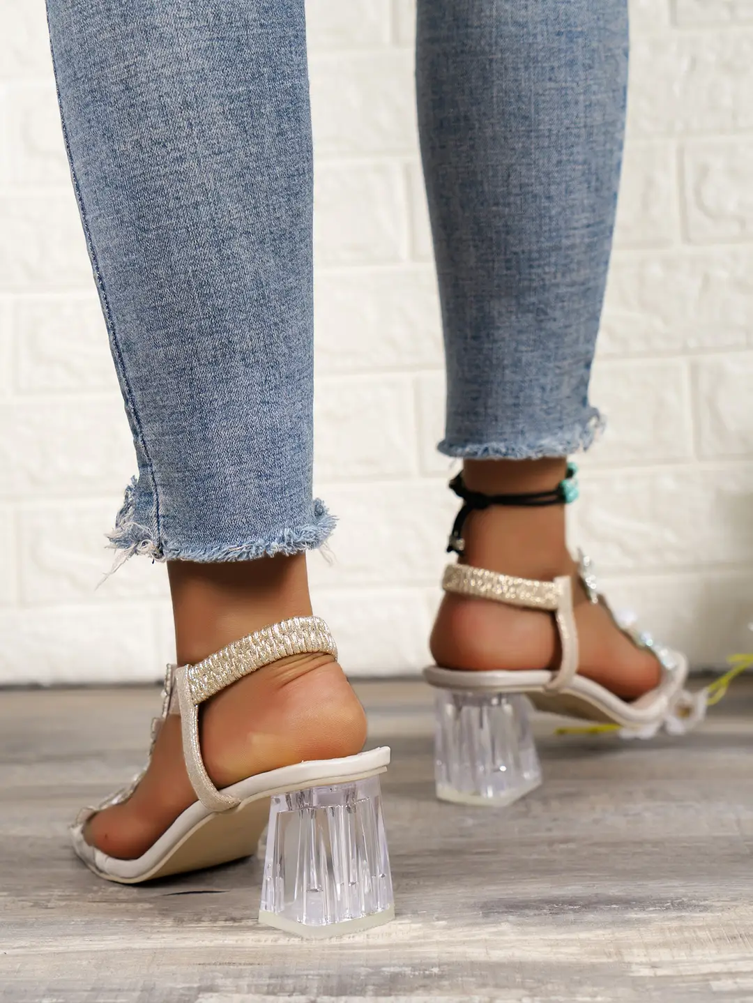 Factory Direct Sales Large Size Sandals for Women European and American Summer New Fashion One-Line Elastic Band Butterfly High Heels — feature 10