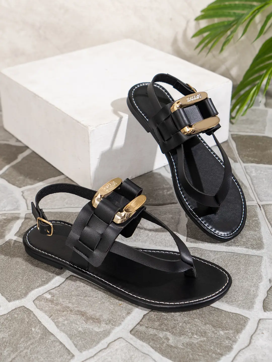 Size 36-43 2025 Summer Vacation Flat Buckle Sandals Flip-Flops for Women with Hollow Design, Comfortable and Versatile — feature 6