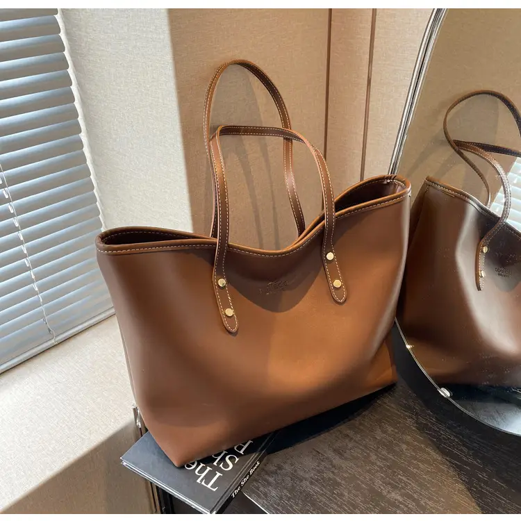 Women's Black Leather Tote Bag Large Capacity Winter Commute — feature 13