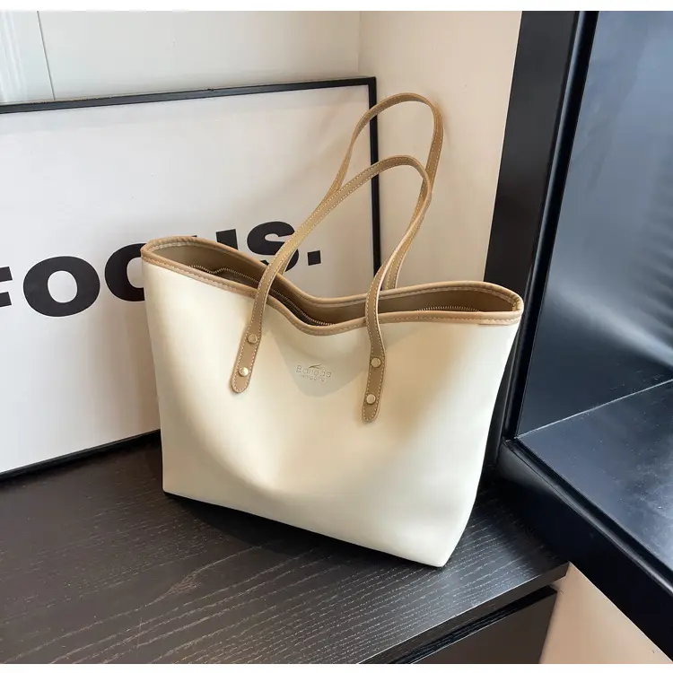 Women's Black Leather Tote Bag Large Capacity Winter Commute — feature 23