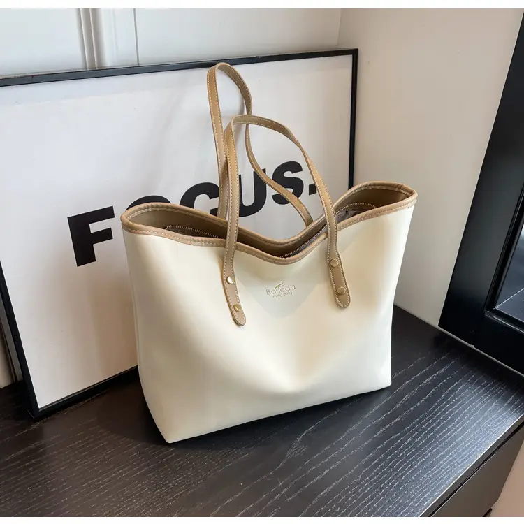 Women's Black Leather Tote Bag Large Capacity Winter Commute — feature 24
