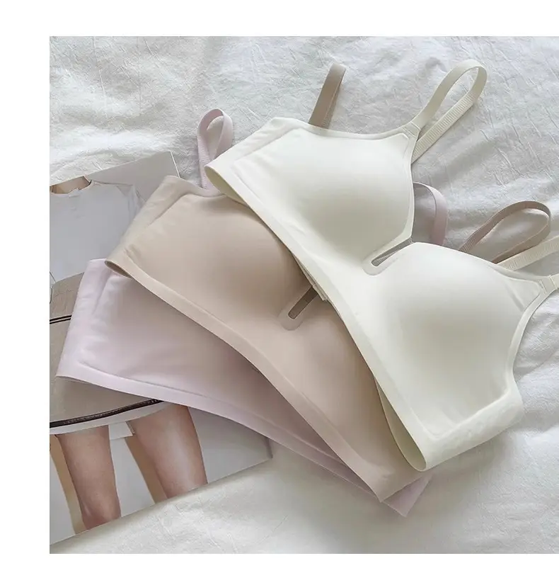 Genuine Black Thin Bra Gathering Traceless Underwear — feature 14