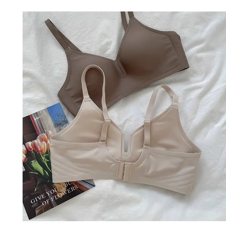Genuine Black Thin Bra Gathering Traceless Underwear — feature 9