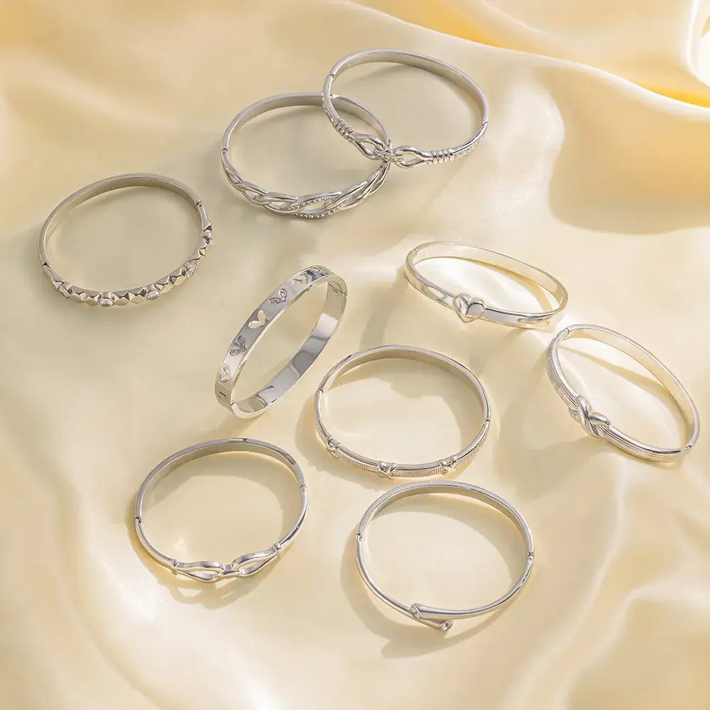 Titanium Steel Bracelet Gold White European American — feature 5