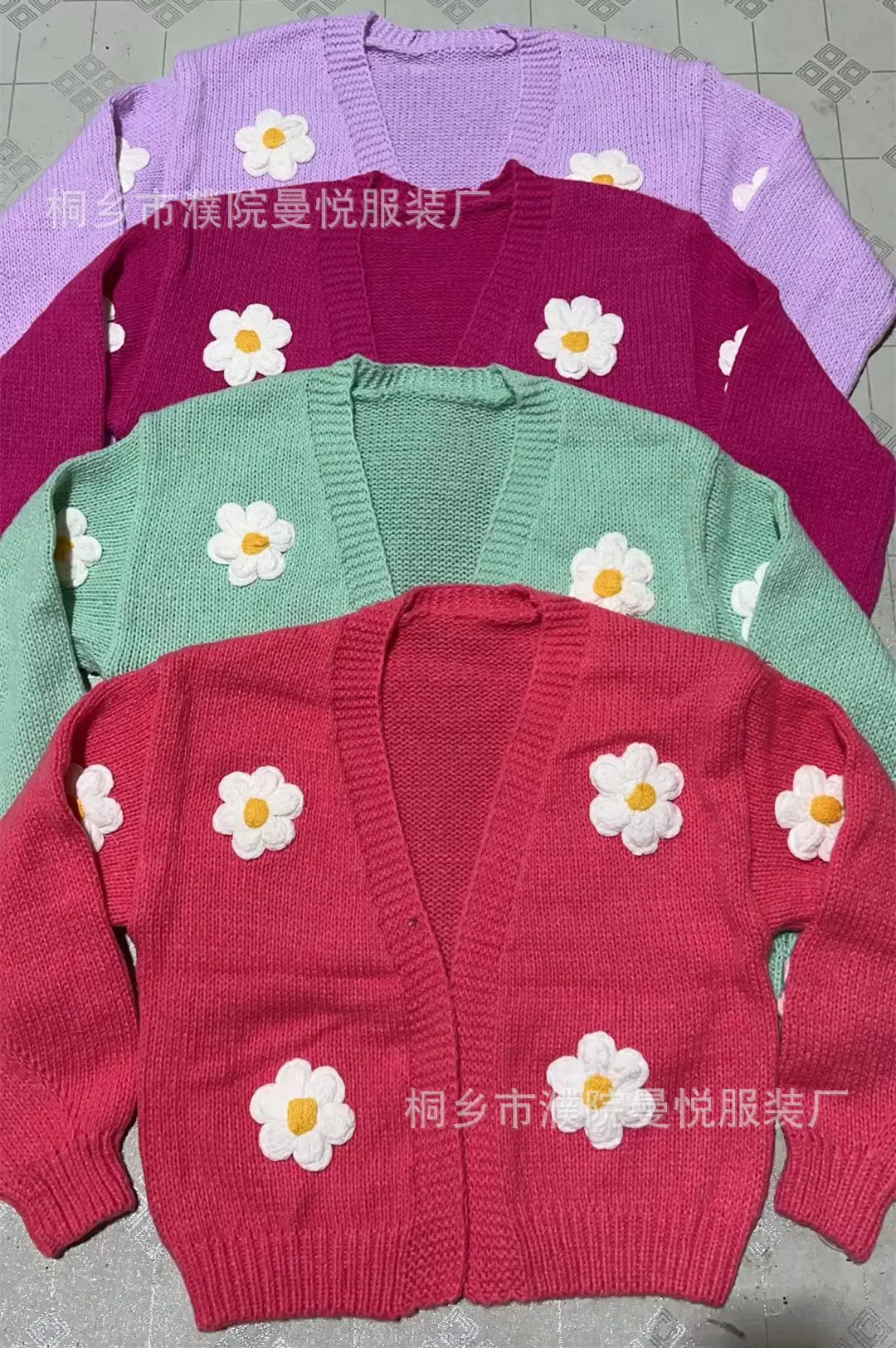 Women's Knitted Flower Sweater Jacket White Cold Shoulder — feature 3