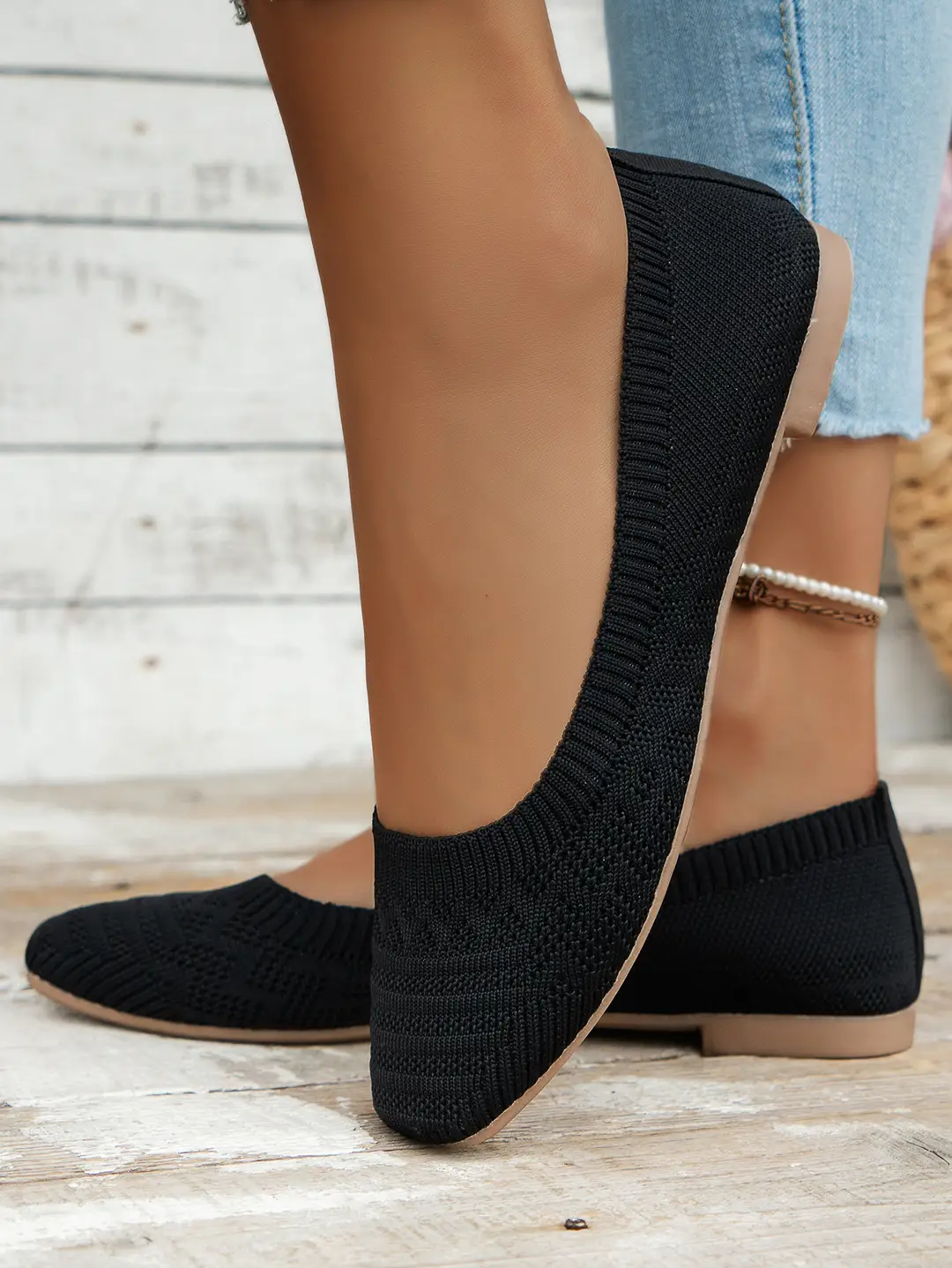 Versatile 2025 Summer Casual Comfortable High-Heeled Slip-On Breathable Fly-Knit Soft-Soled Shoes — feature 3