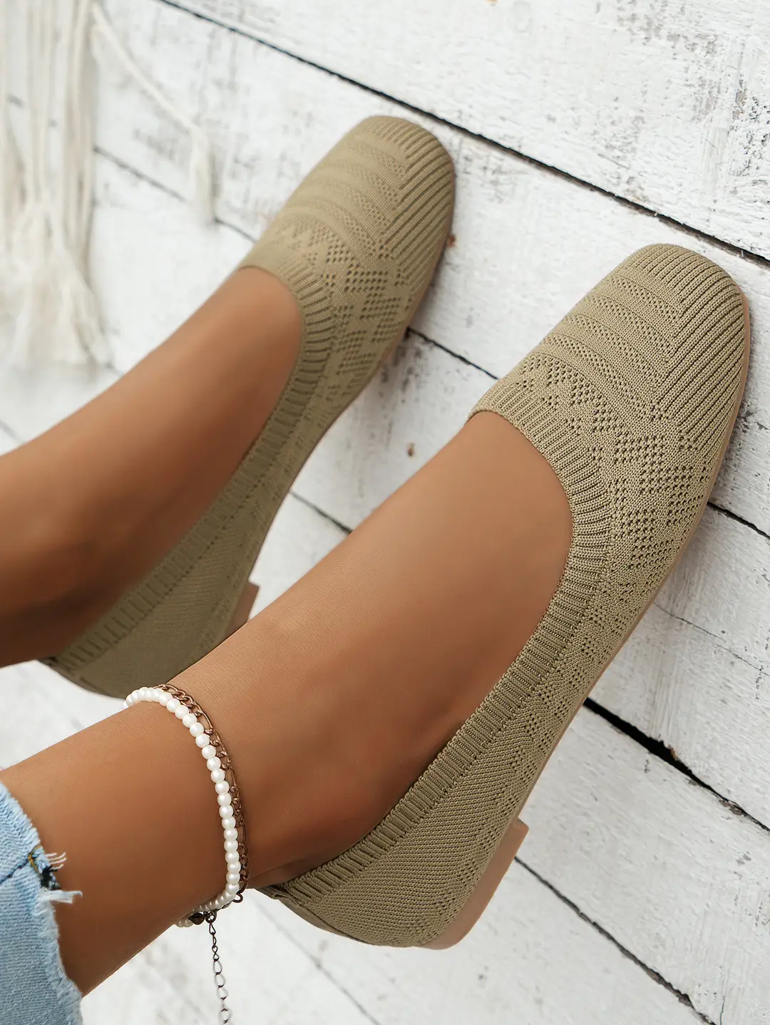Versatile 2025 Summer Casual Comfortable High-Heeled Slip-On Breathable Fly-Knit Soft-Soled Shoes — feature 7