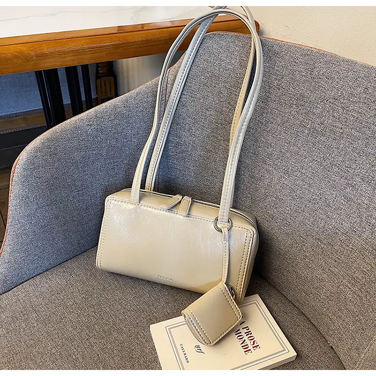 Women's Retro Satchel Shoulder Bag Brown Leather 2025 — feature 20