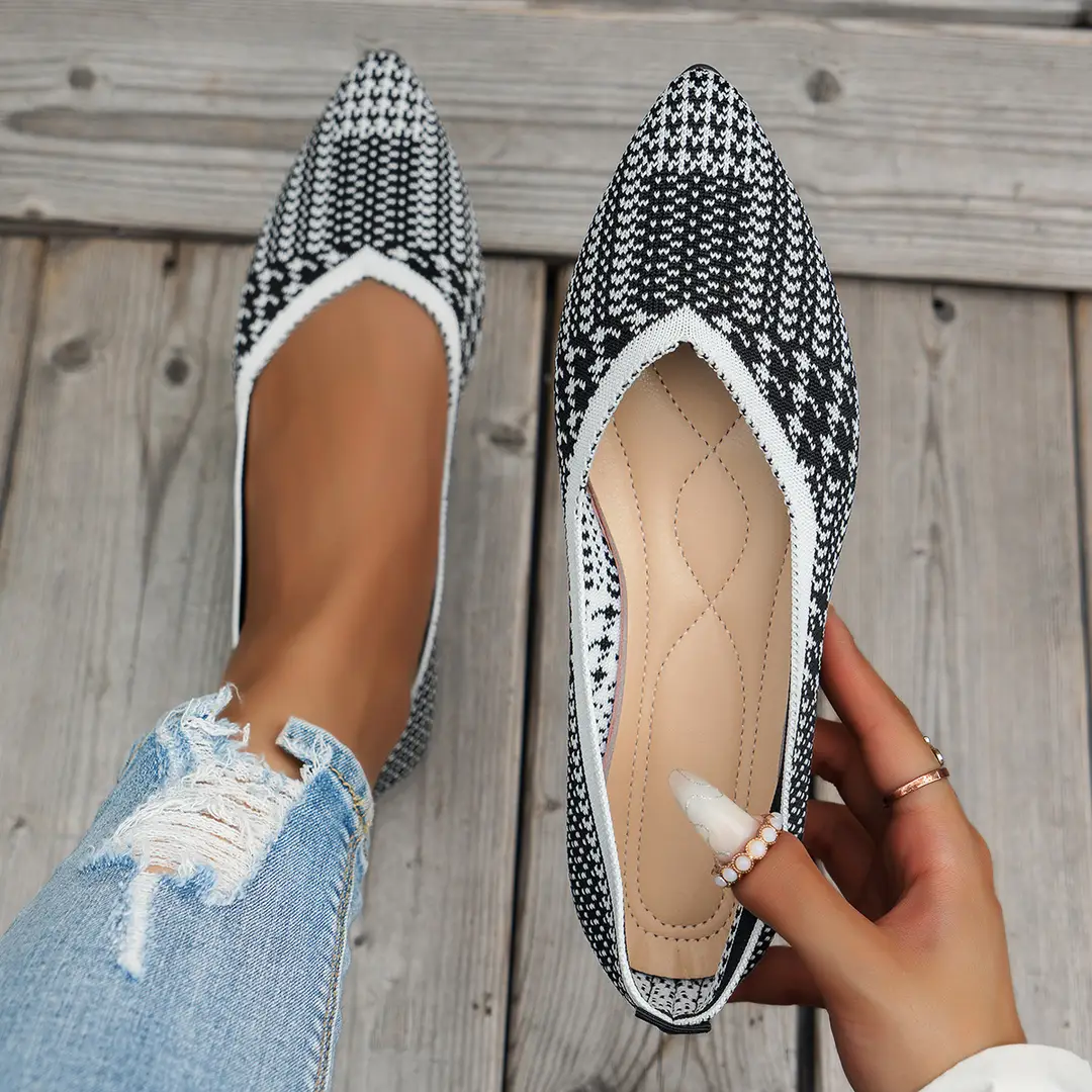 plus size Pointed Flying Woven Shoes Women's Spring and Summer 2025 New Style Thin Fashionable Casual Shallow Mouth Flat Bean Shoes - Image 5