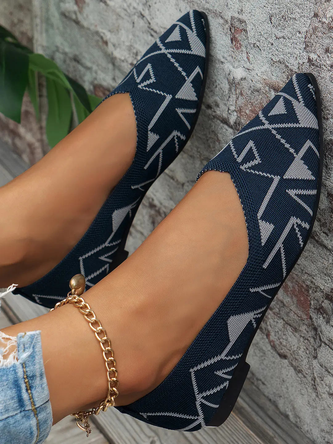 plus size Pointed Flying Woven Shoes Women's Spring and Summer 2025 New Style Thin Fashionable Casual Shallow Mouth Flat Bean Shoes — feature 11