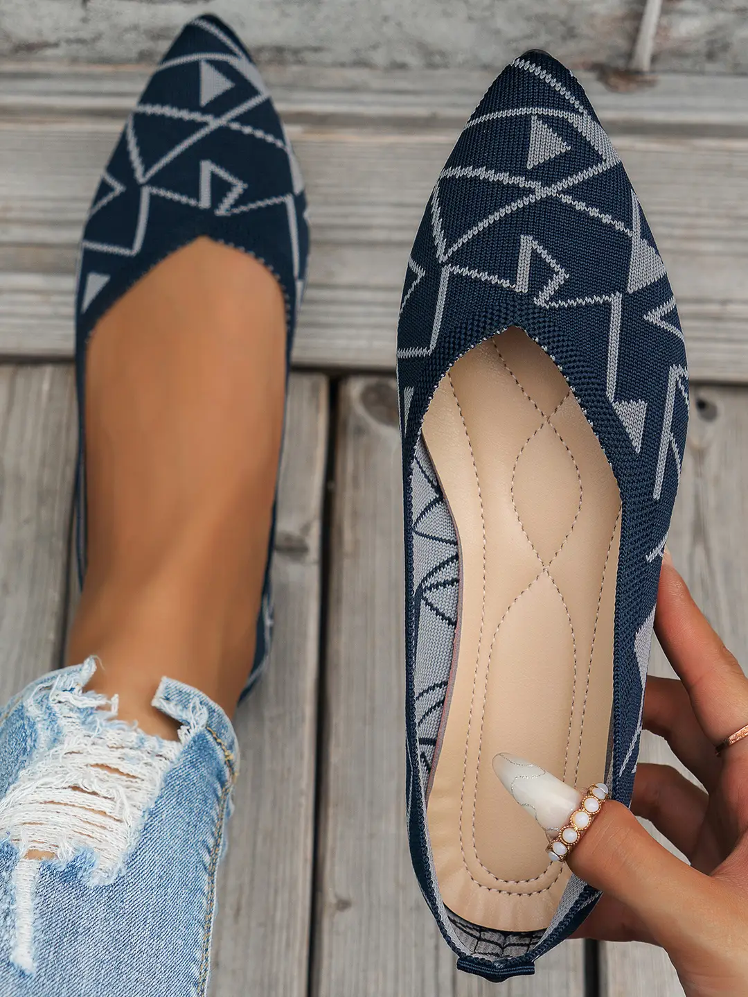 plus size Pointed Flying Woven Shoes Women's Spring and Summer 2025 New Style Thin Fashionable Casual Shallow Mouth Flat Bean Shoes — feature 12