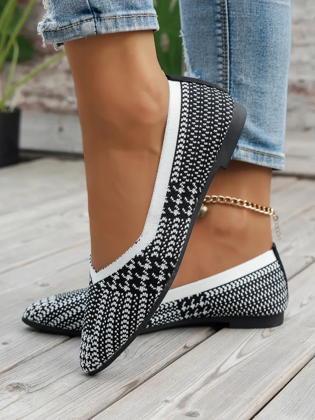 plus size Pointed Flying Woven Shoes Women's Spring and Summer 2025 New Style Thin Fashionable Casual Shallow Mouth Flat Bean Shoes — feature 6