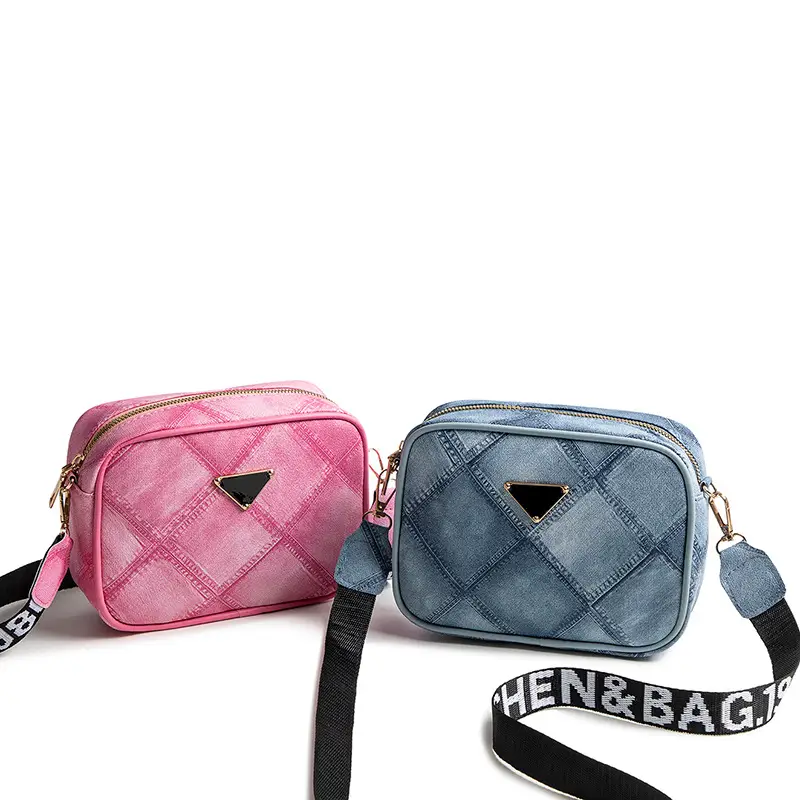 Black Rhombus Denim Grain Shoulder Bag - Image 5