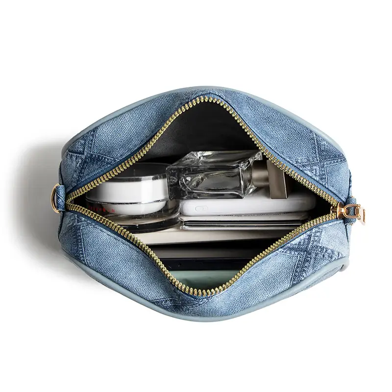 Black Rhombus Denim Grain Shoulder Bag - Image 7