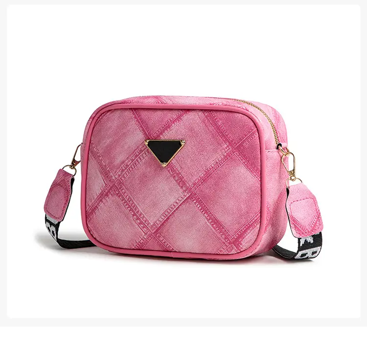 Black Rhombus Denim Grain Shoulder Bag — feature 16