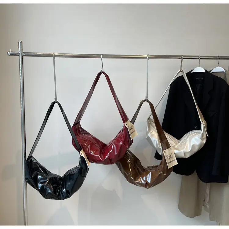 Vintage Crossbody Bag Women's Niche High-end Underarm Bag 2024 New Fashionable Large Capacity Dumpling Bag Shoulder Hornbag — feature 15