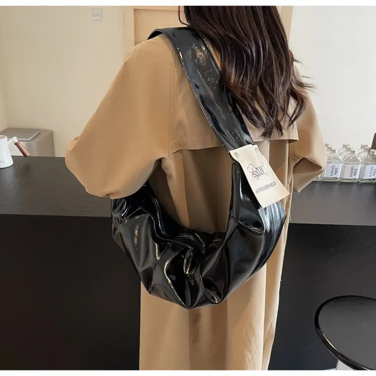 Vintage Crossbody Bag Women's Niche High-end Underarm Bag 2024 New Fashionable Large Capacity Dumpling Bag Shoulder Hornbag — feature 46