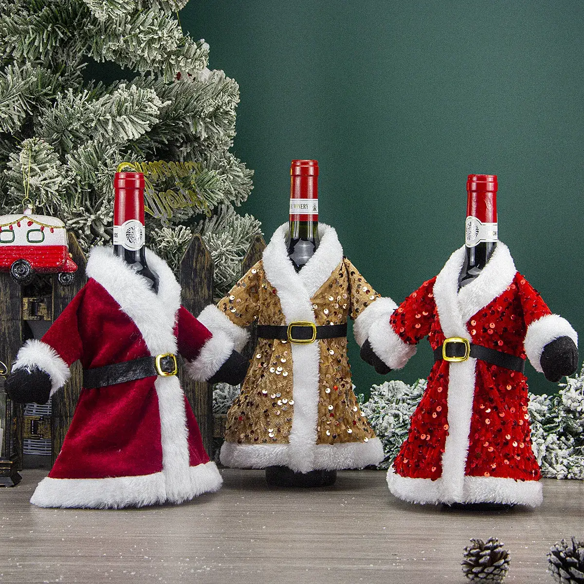 Cross-Country Christmas Wine Bottle Set with Sequins & Plush Fur — feature 10