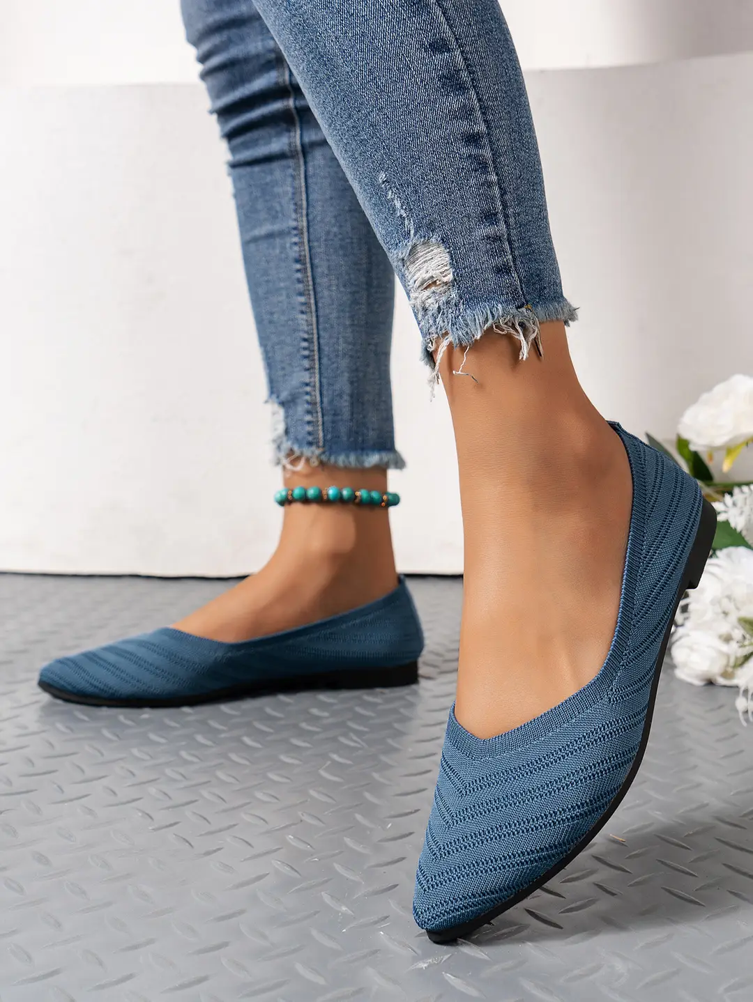 Pointed Toe Shallow Mouth Flats for Women 2025 Summer Women's Shoes Spring Breathable Flats Shoes Large Size Knitted Beanie Shoes Casual and Versatile — feature 13
