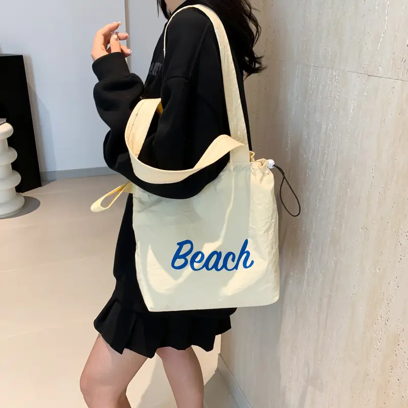 Red Beach Canvas Shoulder Bag Large Capacity - Image 7