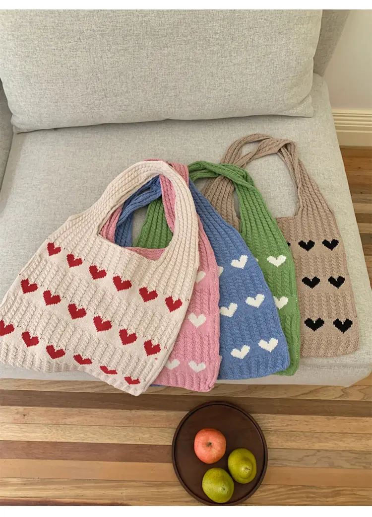 Knitted Heart Pattern Wool Tote Bag Beige — feature 16