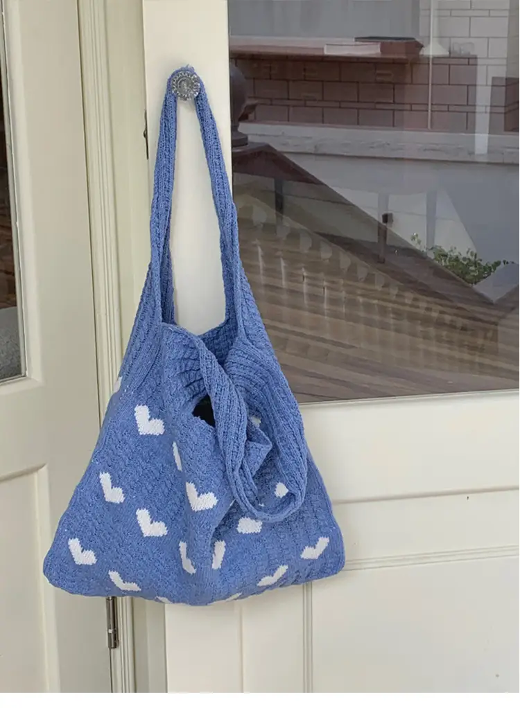 Knitted Heart Pattern Wool Tote Bag Beige — feature 20