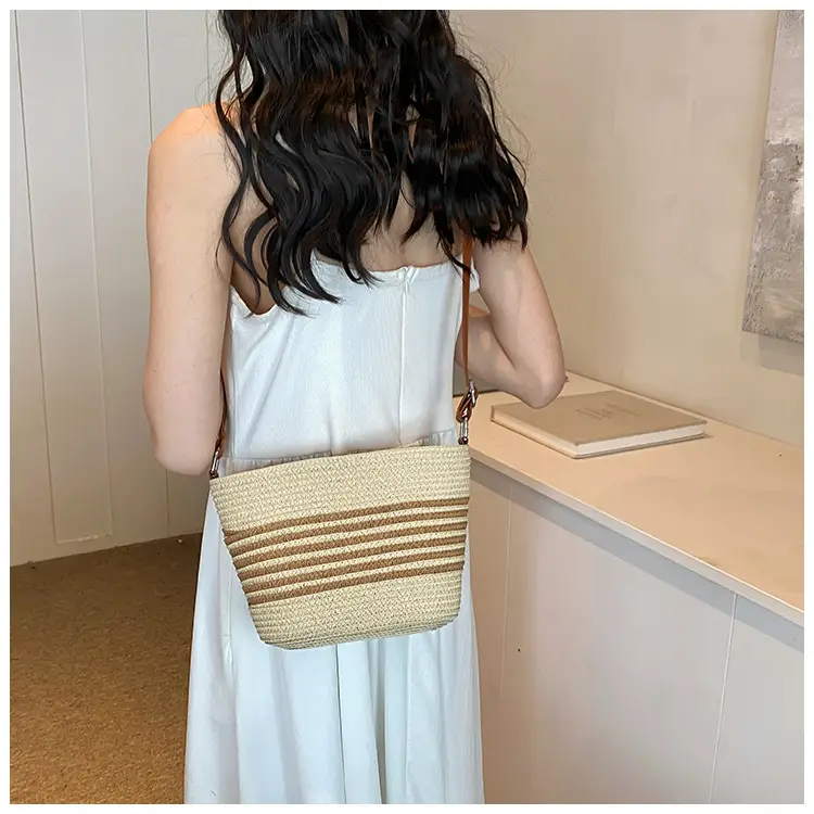 New Woven Straw Crossbody Bag for Women Summer Beach Vacation — feature 14