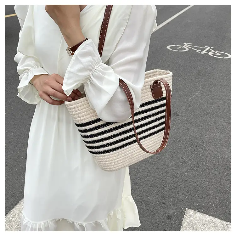 Straw Woven Beach Bag Large Capacity 2024 — feature 18