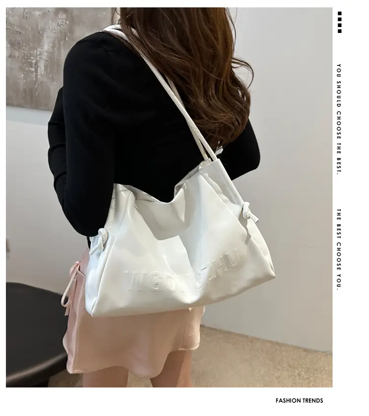 Black Large Capacity Women's Tote Bag Shoulder Bag — feature 1