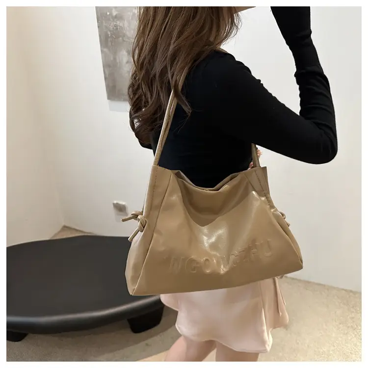 Black Large Capacity Women's Tote Bag Shoulder Bag — feature 13