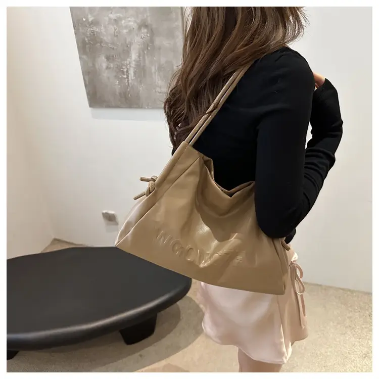 Black Large Capacity Women's Tote Bag Shoulder Bag — feature 14