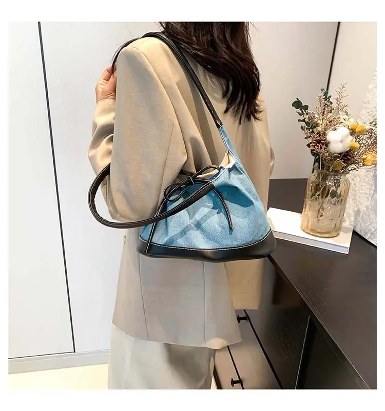 Korean Style White Black Bow Shoulder Bag — feature 30