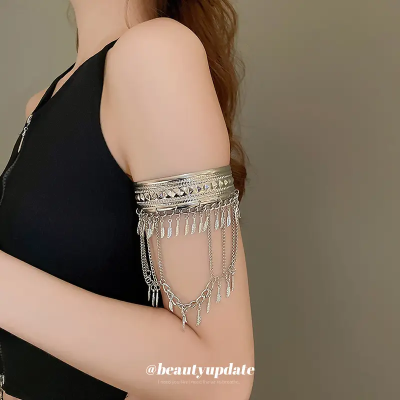Cross-border Metal Feather Chain Tassel Bracelet Armband Personalized Fashion Design Sense Bracelet Exotic Style Bracelet Jewelry for Women