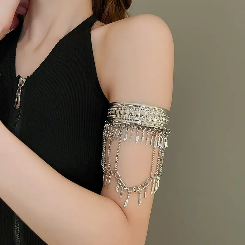 Cross-border Metal Feather Chain Tassel Bracelet Armband Personalized Fashion Design Sense Bracelet Exotic Style Bracelet Jewelry for Women — feature 17