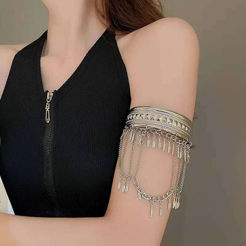 Cross-border Metal Feather Chain Tassel Bracelet Armband Personalized Fashion Design Sense Bracelet Exotic Style Bracelet Jewelry for Women — feature 7