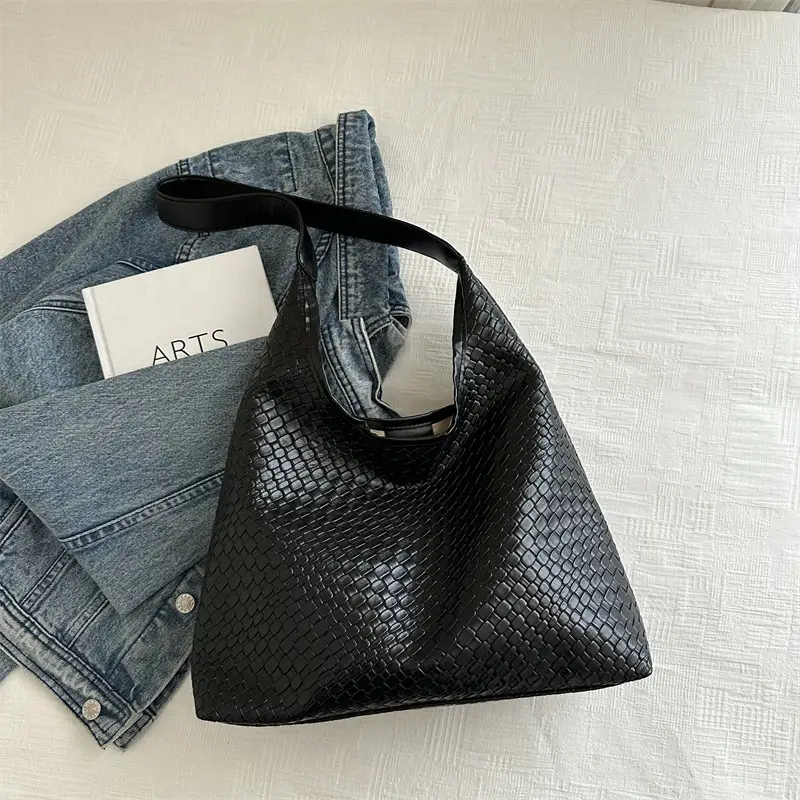 Women 2026 Shoulder Bag Black Textured Large Capacity - Image 7