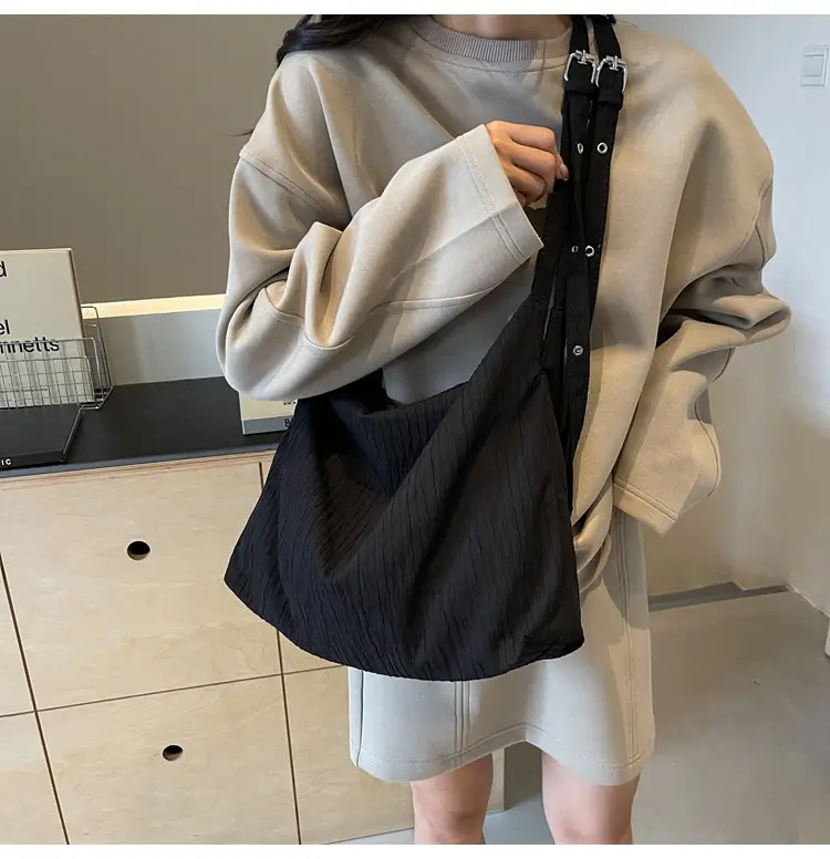 Korean Style Texture Canvas Bag Women New Size All-match Commuter Crossbody Bag — feature 33