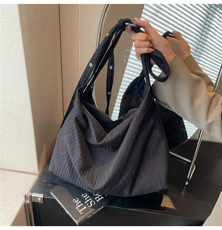 Korean Style Texture Canvas Bag Women New Size All-match Commuter Crossbody Bag — feature 39
