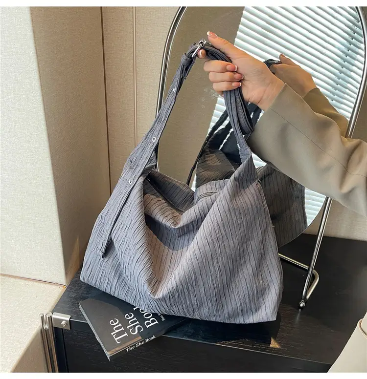 Korean Style Texture Canvas Bag Women New Size All-match Commuter Crossbody Bag — feature 42