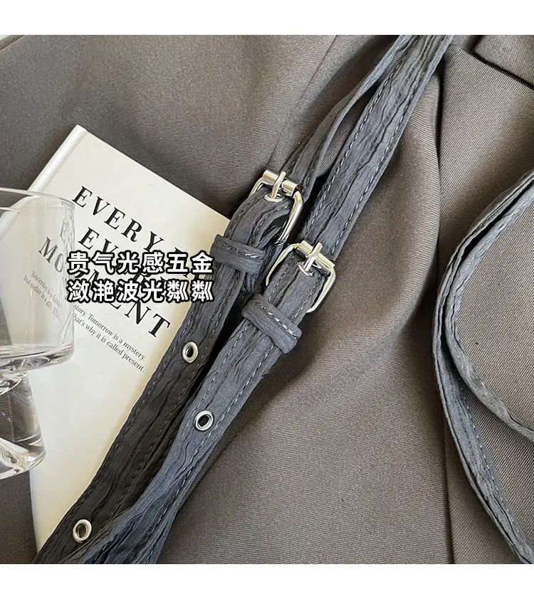 Korean Style Texture Canvas Bag Women New Size All-match Commuter Crossbody Bag — feature 7