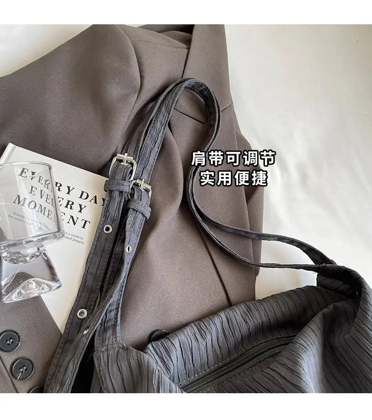 Korean Style Texture Canvas Bag Women New Size All-match Commuter Crossbody Bag — feature 9