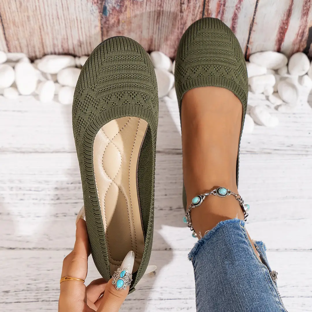 Large Size 2025 Autumn New European and American Style Flat Round-Toe Slip-On Shallow Mouth Mom Shoes Knitted Fashionable Versatile Comfortable Shoes - Image 6