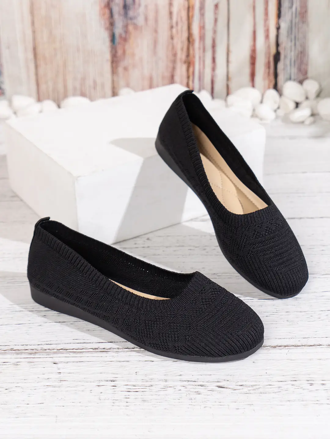 Large Size 2025 Autumn New European and American Style Flat Round-Toe Slip-On Shallow Mouth Mom Shoes Knitted Fashionable Versatile Comfortable Shoes — feature 1