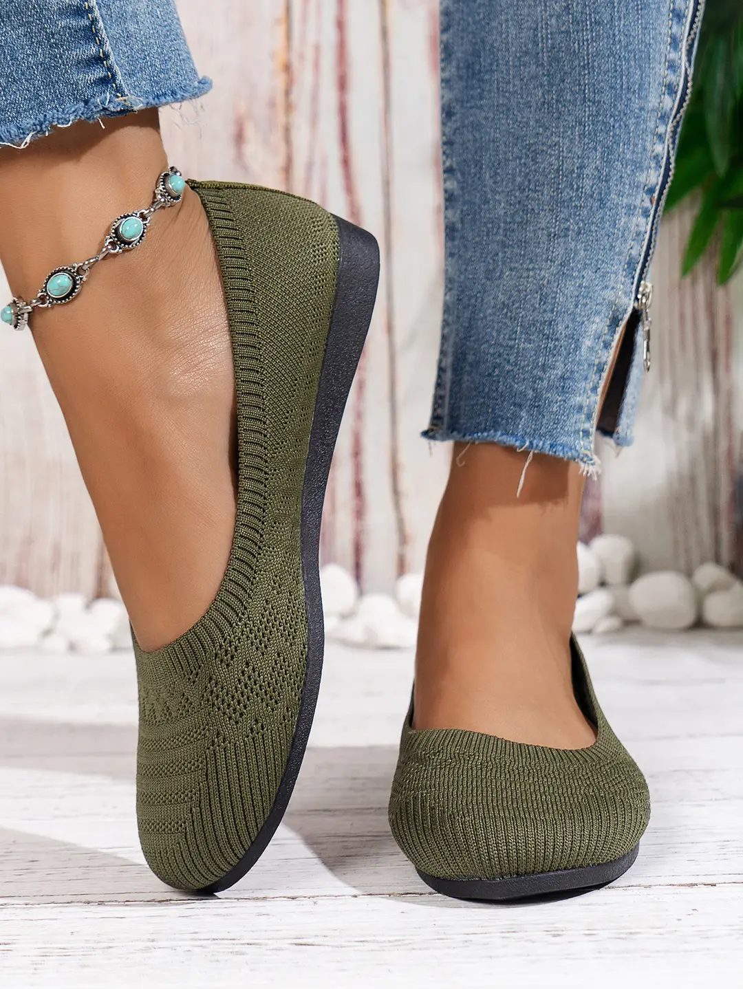 Large Size 2025 Autumn New European and American Style Flat Round-Toe Slip-On Shallow Mouth Mom Shoes Knitted Fashionable Versatile Comfortable Shoes — feature 10
