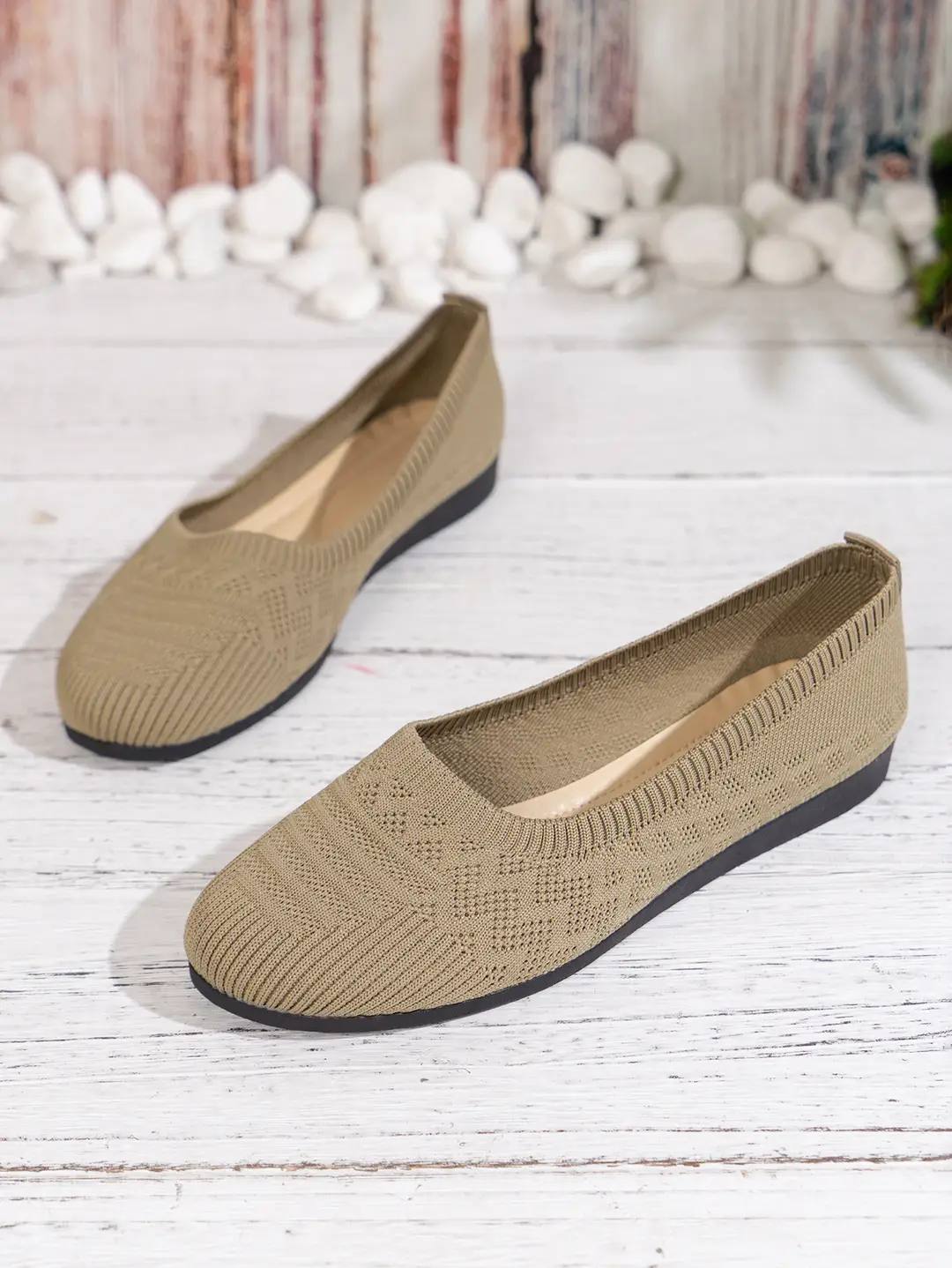 Large Size 2025 Autumn New European and American Style Flat Round-Toe Slip-On Shallow Mouth Mom Shoes Knitted Fashionable Versatile Comfortable Shoes — feature 12
