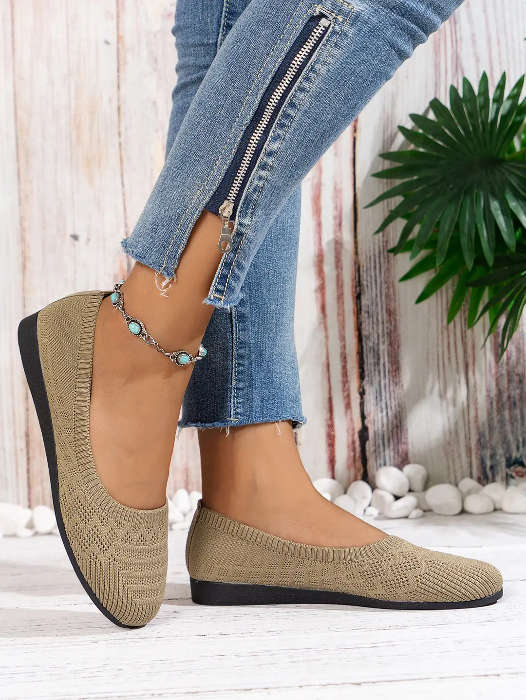 Large Size 2025 Autumn New European and American Style Flat Round-Toe Slip-On Shallow Mouth Mom Shoes Knitted Fashionable Versatile Comfortable Shoes — feature 14