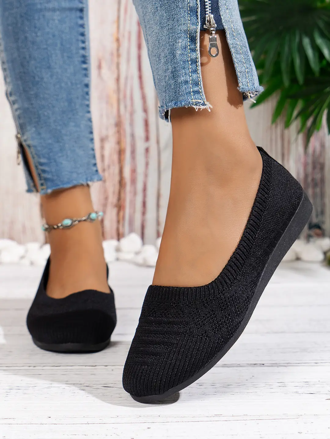 Large Size 2025 Autumn New European and American Style Flat Round-Toe Slip-On Shallow Mouth Mom Shoes Knitted Fashionable Versatile Comfortable Shoes — feature 3
