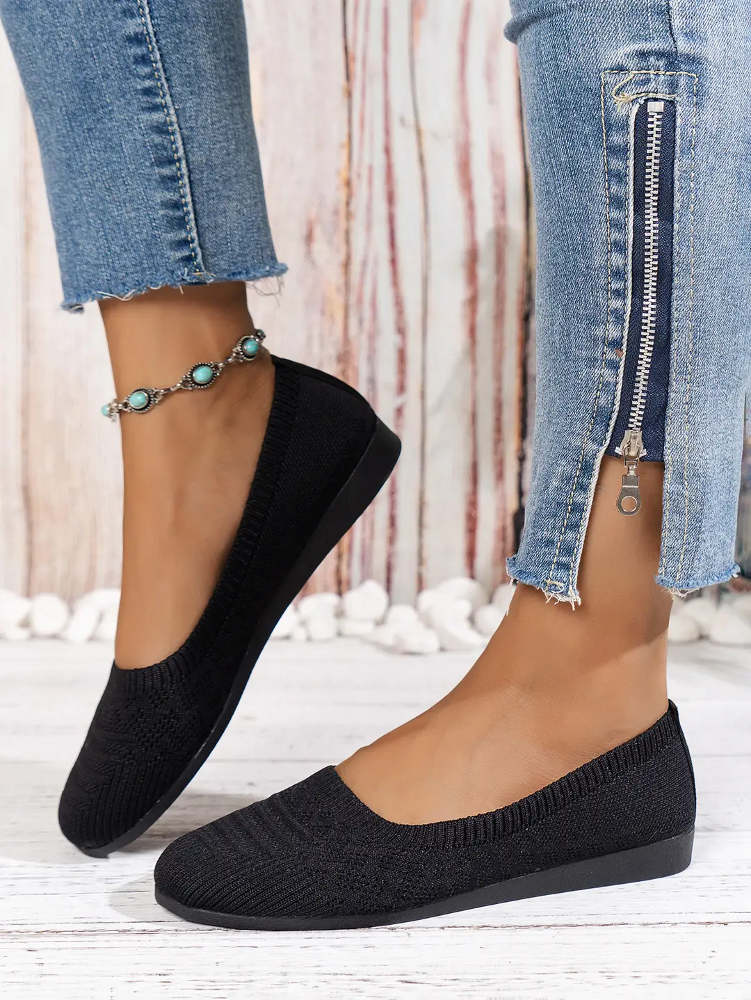 Large Size 2025 Autumn New European and American Style Flat Round-Toe Slip-On Shallow Mouth Mom Shoes Knitted Fashionable Versatile Comfortable Shoes — feature 4