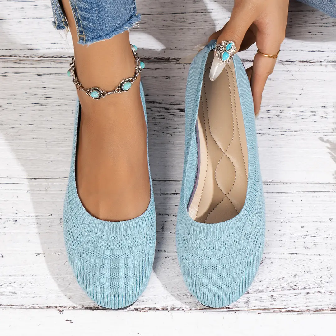 Large Size 2025 Autumn New European and American Style Flat Round-Toe Slip-On Shallow Mouth Mom Shoes Knitted Fashionable Versatile Comfortable Shoes - Image 3