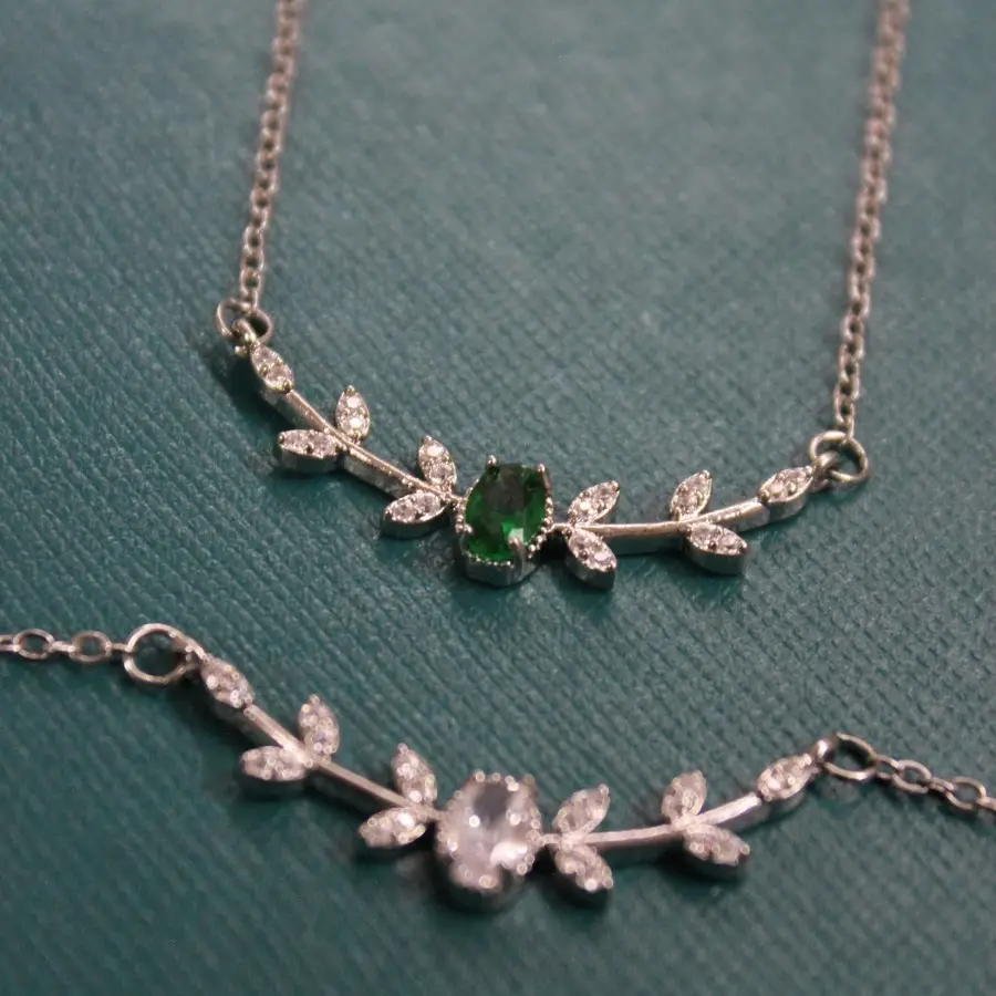 Emerald Pendant Necklace with Zircon Branch Design - Image 6